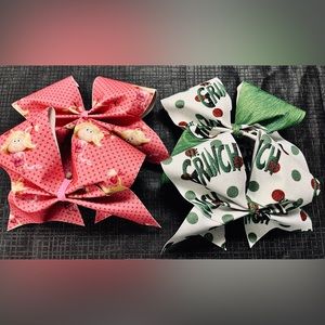 The Grinch Cheer Bows!!!